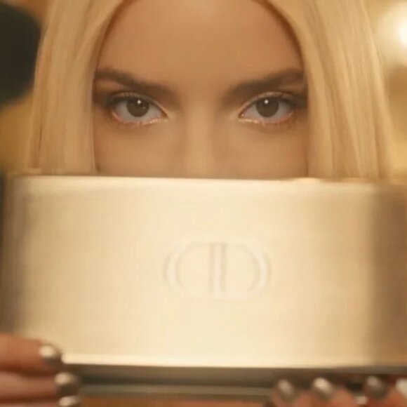 CHRISTIAN DIOR Limited Edition Metal Clutch Shoulder Bag With Lipsticks - Picture 5 of 9